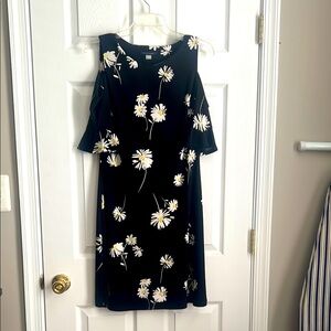Tommy Hilfiger Black Floral Cold Shoulder Dress. size 8